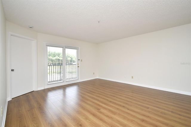 216 AFTON SQUARE 206, Altamonte Springs, FL 32714