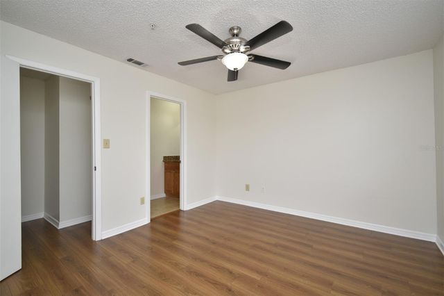 216 AFTON SQUARE 206, Altamonte Springs, FL 32714