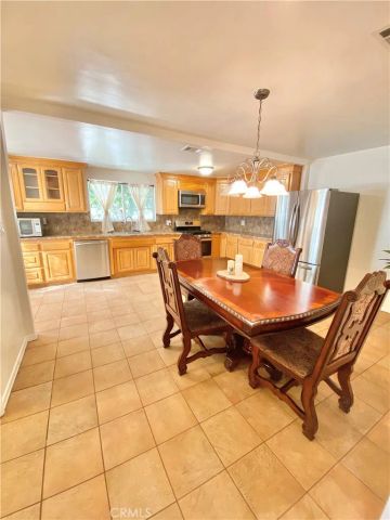 13198 Brand Boulevard, San Fernando, CA 91340