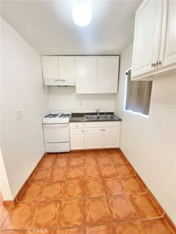 13198 Brand Boulevard, San Fernando, CA 91340