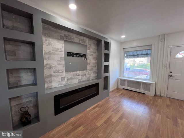 812 LOCUST ST, Reading, PA 19604