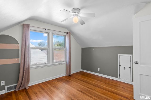 2130 N 6TH Street, Springfield, IL 62702