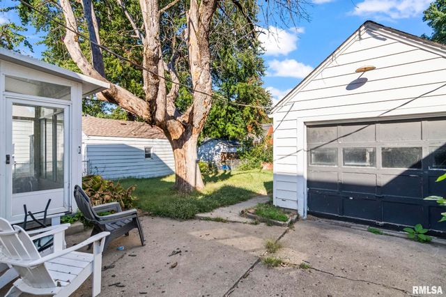 2130 N 6TH Street, Springfield, IL 62702