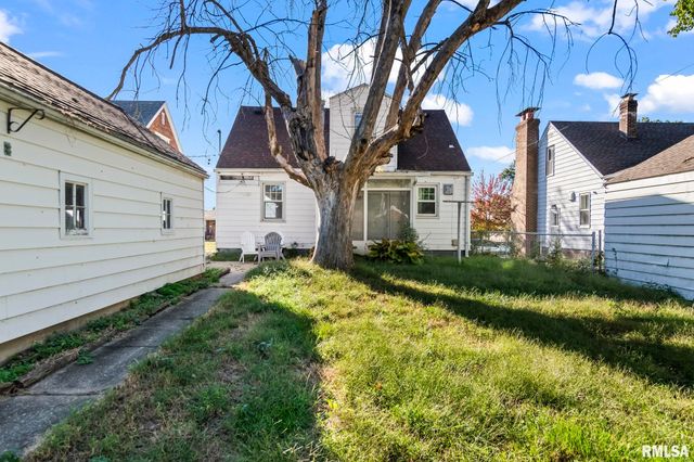 2130 N 6TH Street, Springfield, IL 62702