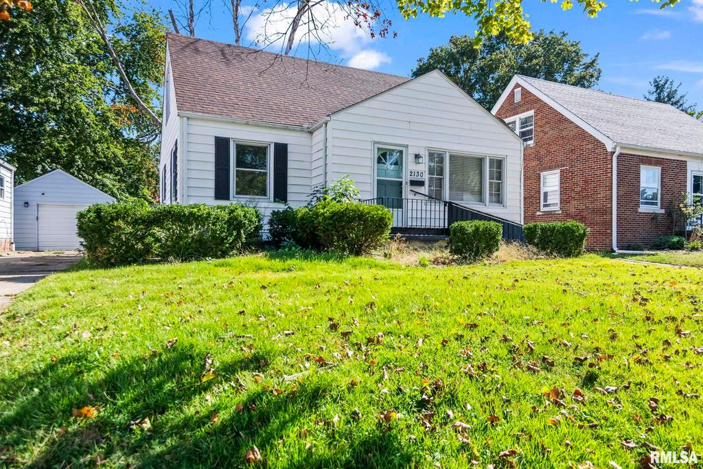 2130 N 6TH Street, Springfield, IL 62702