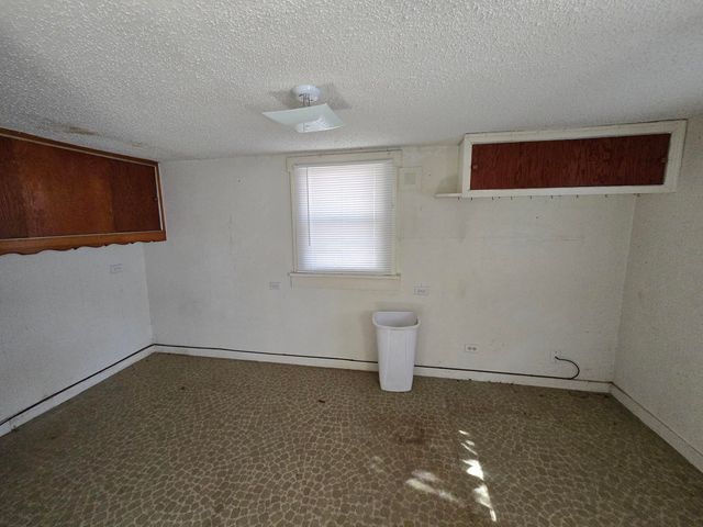 1006 Nassau, Plainview, TX 79072