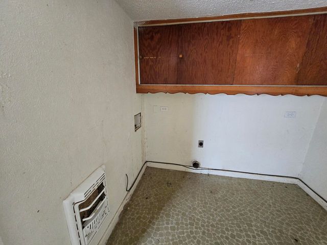 1006 Nassau, Plainview, TX 79072