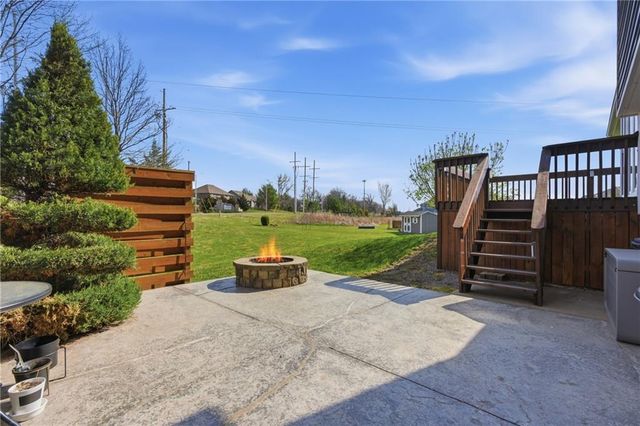 1324 NE 105th Terrace, Kansas City, MO 64155