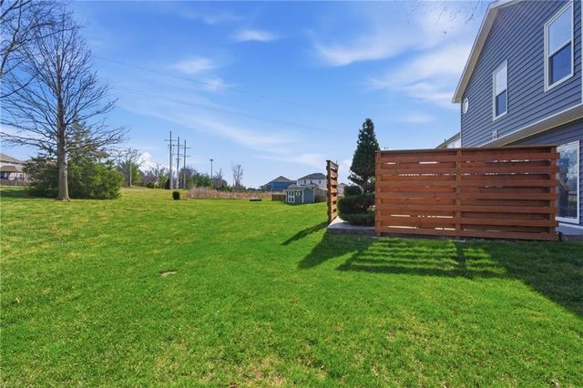 1324 NE 105th Terrace, Kansas City, MO 64155