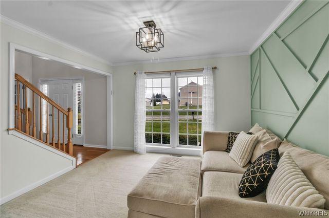 6360 Green Valley Lane, Lockport Town, NY 14094