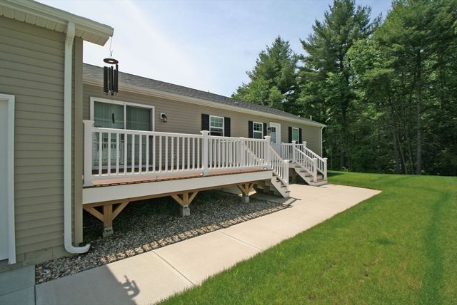 127 Freedom Trail, Westfield, MA 01085