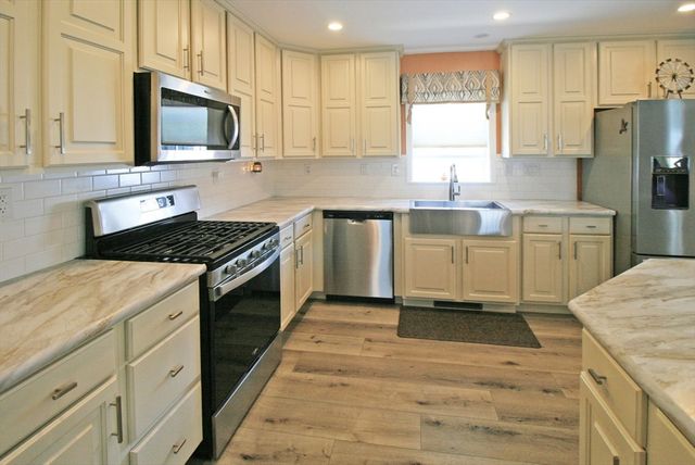 127 Freedom Trail, Westfield, MA 01085