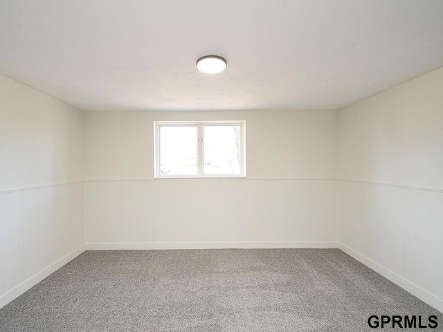 109 Wagon Train Avenue, Hickman, NE 68372