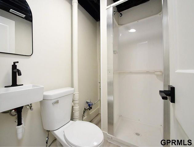 109 Wagon Train Avenue, Hickman, NE 68372