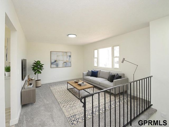 109 Wagon Train Avenue, Hickman, NE 68372