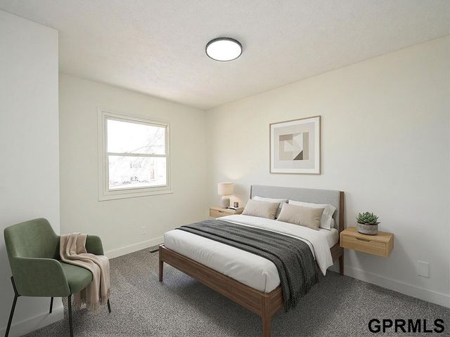 109 Wagon Train Avenue, Hickman, NE 68372