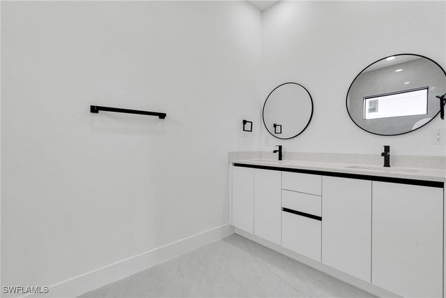 540 Lone Star LN, Lehigh Acres, FL 33974