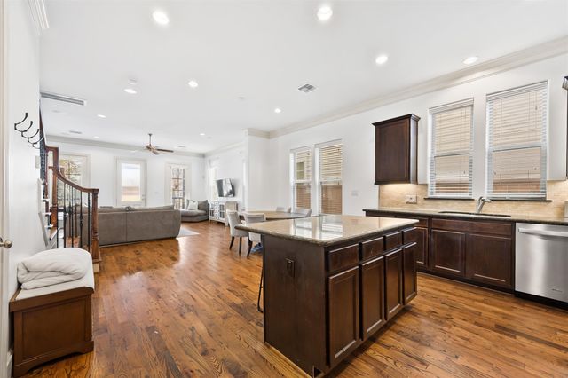 8758 Kempwood Drive, Houston, TX 77080