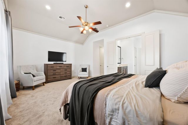 8758 Kempwood Drive, Houston, TX 77080