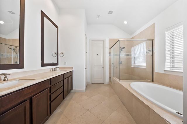 8758 Kempwood Drive, Houston, TX 77080