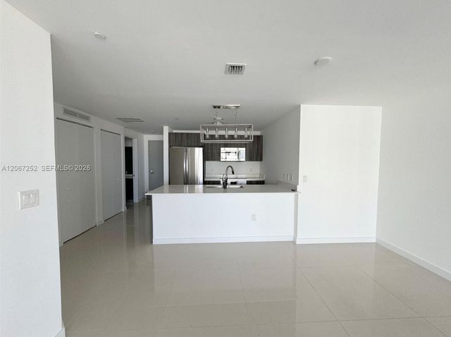 488 NE 18th Street 5005, Miami, FL 33132