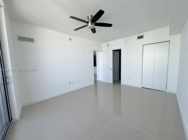 488 NE 18th Street 5005, Miami, FL 33132