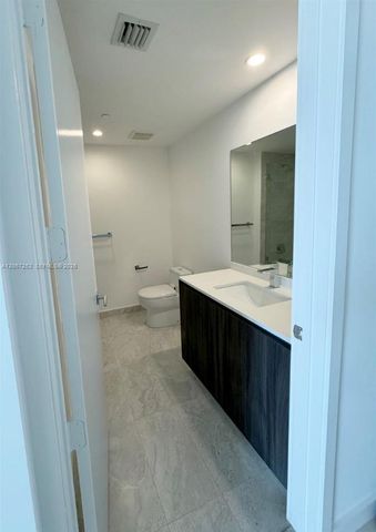 488 NE 18th Street 5005, Miami, FL 33132