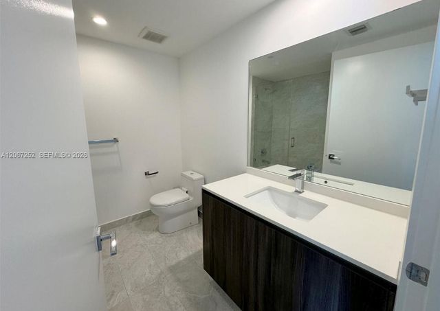 488 NE 18th Street 5005, Miami, FL 33132
