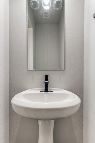 13138 Perennial Springs Dr, Houston, TX 77048