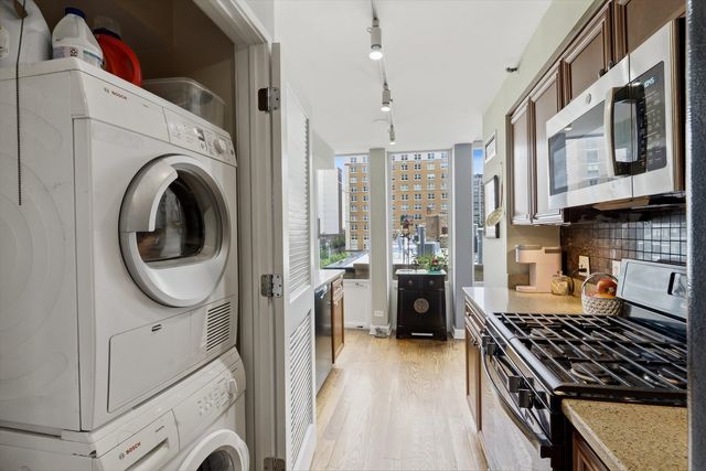 1230 N State Parkway 5B, Chicago, IL 60610