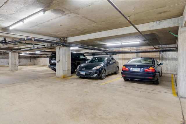 1230 N State Parkway 5B, Chicago, IL 60610