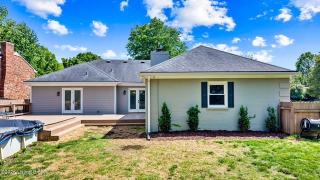 8205 Pipilo Pl, Louisville, KY 40242