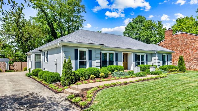 8205 Pipilo Pl, Louisville, KY 40242