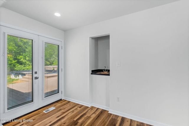 8205 Pipilo Pl, Louisville, KY 40242