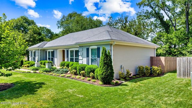 8205 Pipilo Pl, Louisville, KY 40242