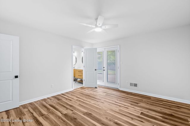 8205 Pipilo Pl, Louisville, KY 40242