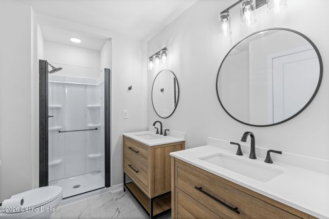 8205 Pipilo Pl, Louisville, KY 40242