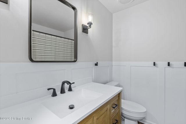 8205 Pipilo Pl, Louisville, KY 40242