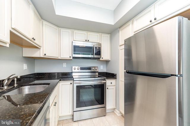 69 LOGGER MILL RD, Horsham, PA 19044