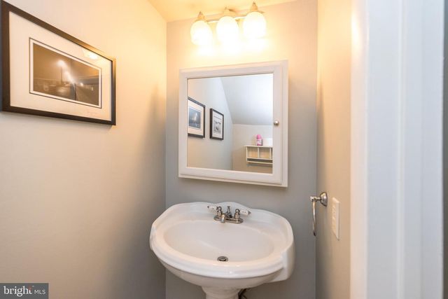 69 LOGGER MILL RD, Horsham, PA 19044