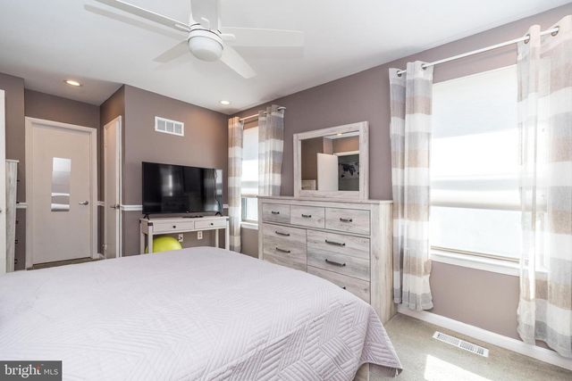 69 LOGGER MILL RD, Horsham, PA 19044