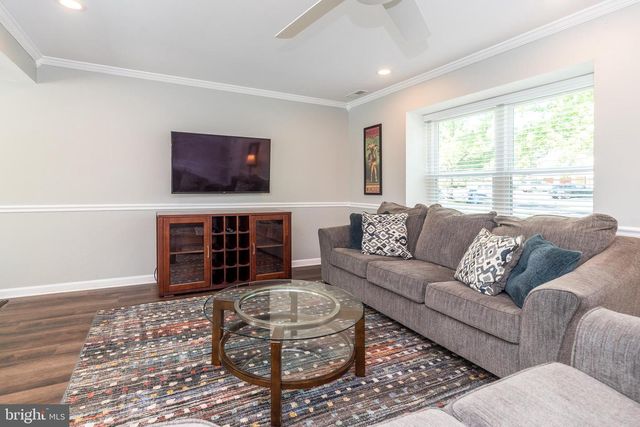 69 LOGGER MILL RD, Horsham, PA 19044