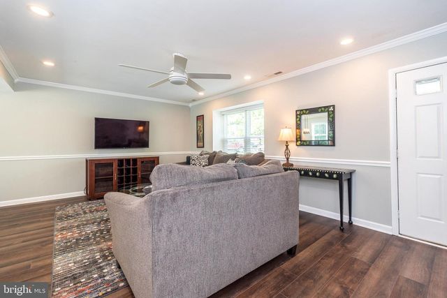 69 LOGGER MILL RD, Horsham, PA 19044