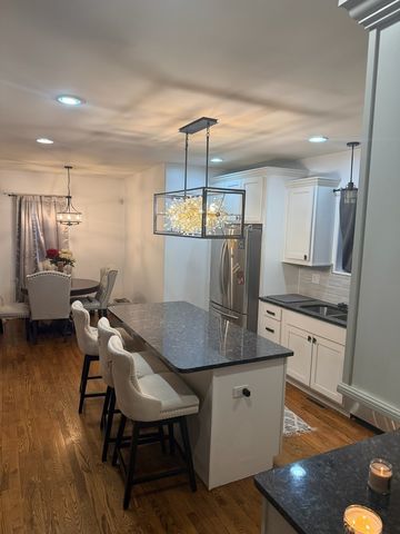 10215 S Charles Street, Chicago, IL 60643