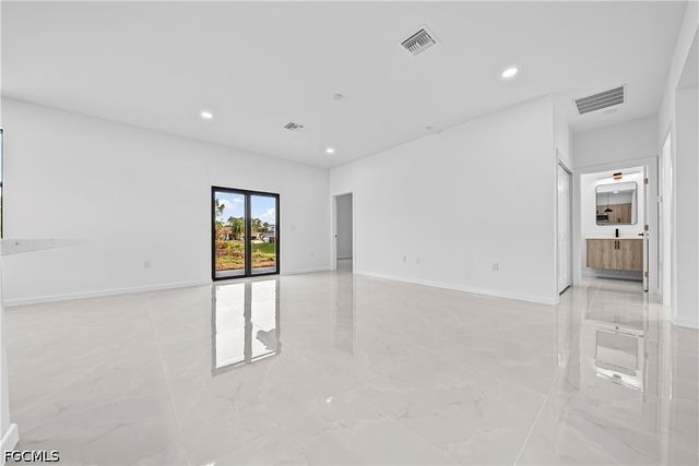 3305 43rd ST W, Lehigh Acres, FL 33971