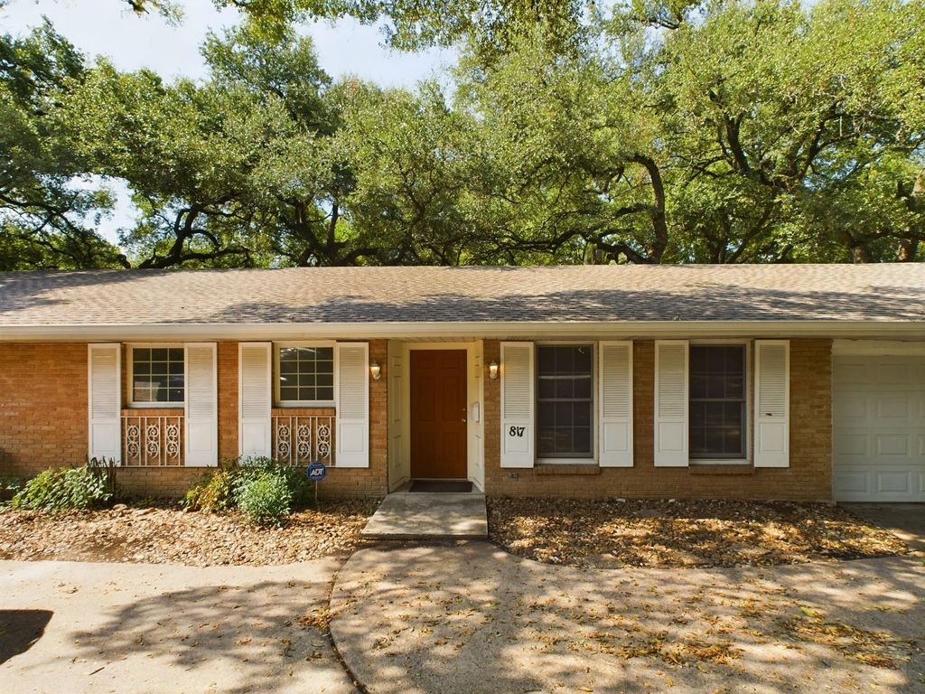 817 E 38th ST, Austin, TX 78705