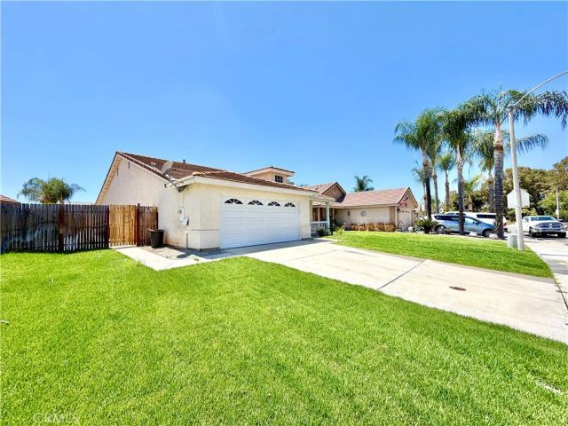 27071 School Park Drive, Menifee, CA 92584