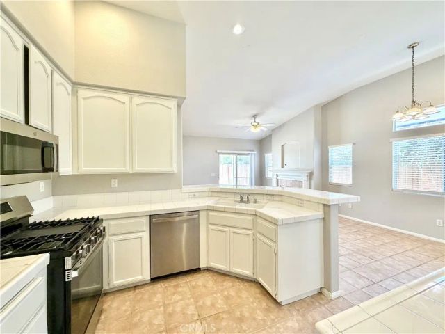 27071 School Park Drive, Menifee, CA 92584