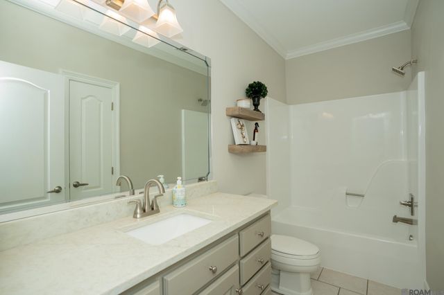 14164 Bayou Terrace Dr, St Amant, LA 70774