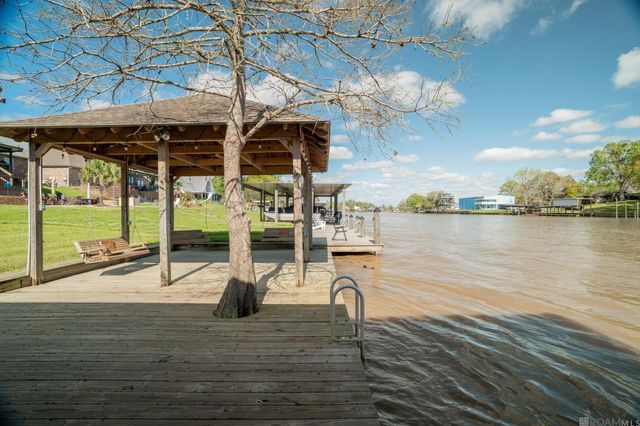 14164 Bayou Terrace Dr, St Amant, LA 70774